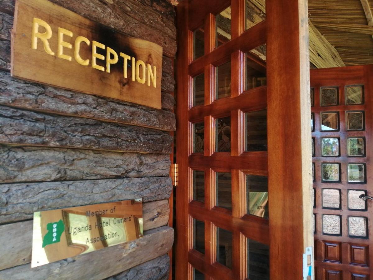Murchison Backpackers Masindi 外观 照片