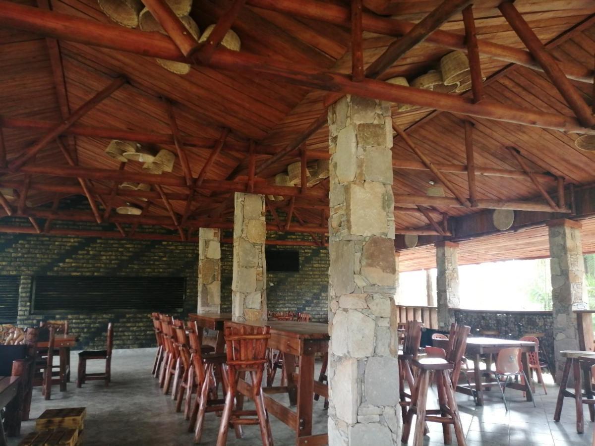 Murchison Backpackers Masindi 外观 照片