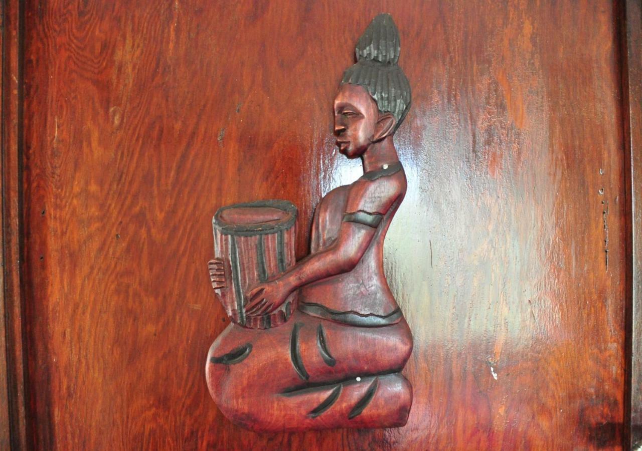 Murchison Backpackers Masindi 外观 照片